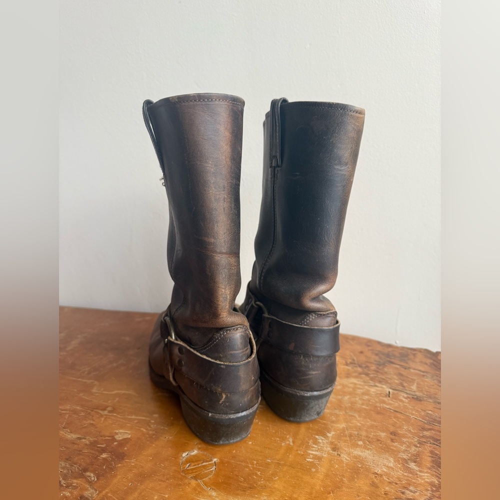 FRYE Womens 12R Boots Brown Leather Square Toe Harness Distressed 77300 Size 9 M - Picture 6 of 11